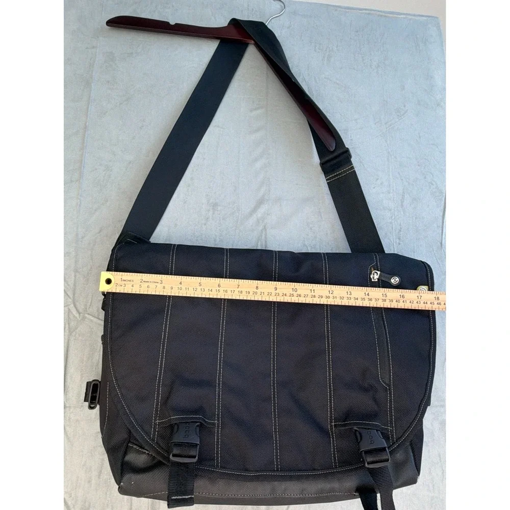 Booq BOA Nerve Laptop Computer Messenger Bag Crossbody Black Rugged RFID Commute